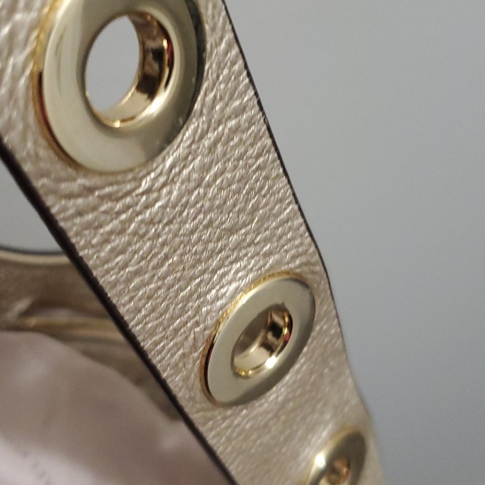 Michael Kors Handbag 👜 - Picture 15 of 15